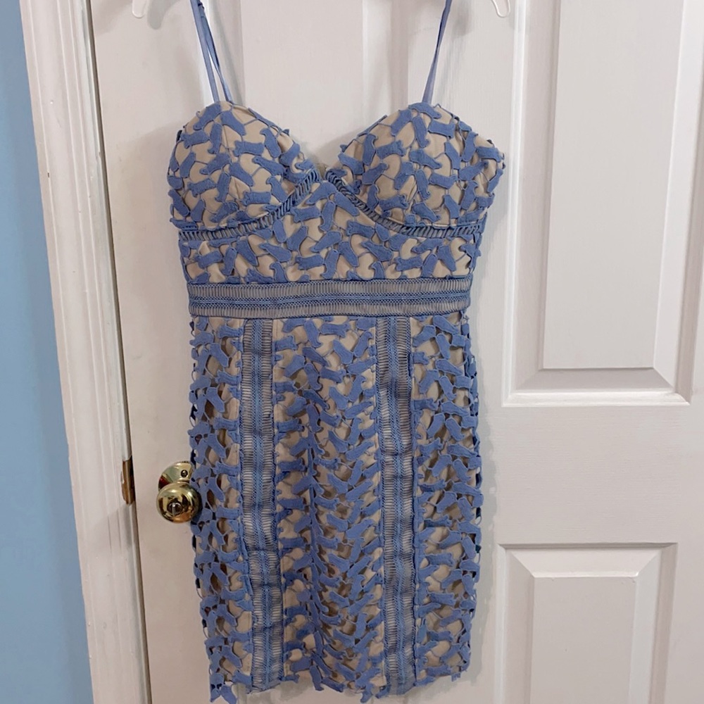 Lace bodycon dress